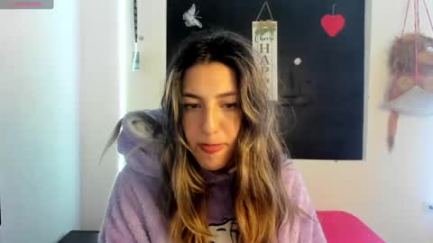 Snapshot of queen_natttyy chatting on 01/14/25, 06:24 queen_natttyy online show from 01/14/25, 06:24