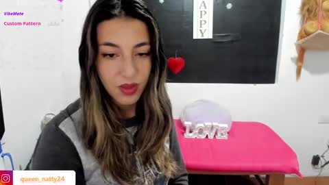 Snapshot of queen_natttyy chatting on 01/19/25, 02:57 queen_natttyy online show from 01/19/25, 02:57