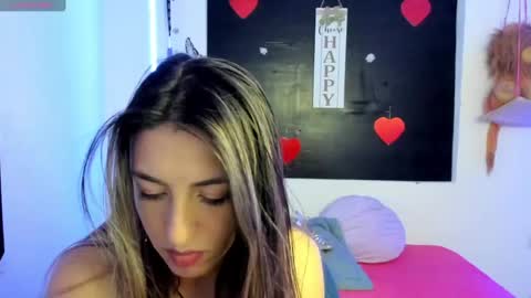 Snapshot of queen_natttyy chatting on 01/22/25, 07:03 queen_natttyy online show from 01/22/25, 07:03