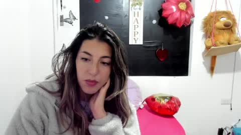 Snapshot of queen_natttyy chatting on 03/01/25, 03:43 queen_natttyy online show from 03/01/25, 03:43