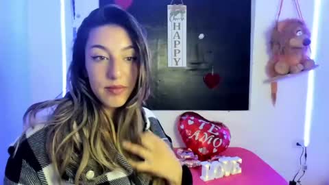 Snapshot of queen_natttyy chatting on 03/09/25, 03:32 queen_natttyy online show from 03/09/25, 03:32