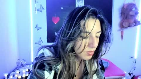 Snapshot of queen_natttyy chatting on 03/09/25, 06:39 queen_natttyy online show from 03/09/25, 06:39