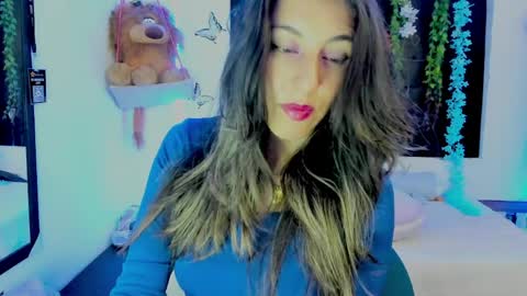 queen_natttyy online show from 04/08/26, 03:17