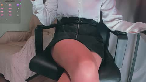 Snapshot of queen_nylon chatting on 01/12/26, 08:03 Carly online show from 01/12/26, 08:03