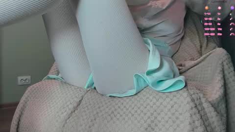Snapshot of queen_nylon chatting on 02/05/26, 06:34 Carly online show from 02/05/26, 06:34