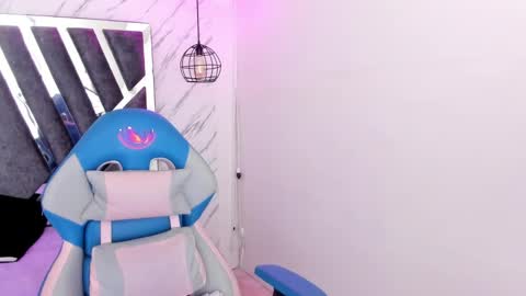   online show from 11/14/25, 11:20