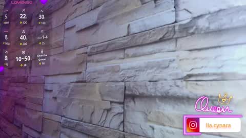 Snapshot of queen_perla_ chatting on 05/20/26, 12:11 online show from 05/20/26, 12:11