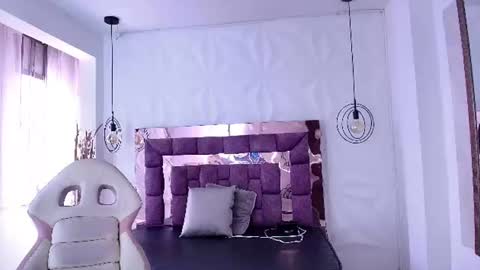   online show from 07/12/26, 12:07