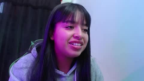 Snapshot of queen_salomme chatting on 09/28/25, 11:59 queen_salomme online show from 09/28/25, 11:59