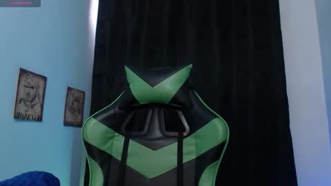 Snapshot of queen_salomme chatting on 10/12/25, 11:53 queen_salomme online show from 10/12/25, 11:53