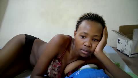 queen_slender online show from 05/26/26, 06:31