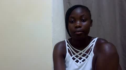 Snapshot of queen_zari1 chatting on 06/11/26, 02:53 queen_zari1 online show from 06/11/26, 02:53