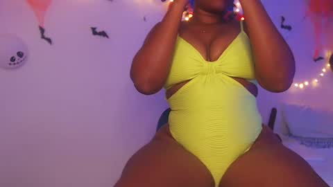 Ahlya  online show from 10/28/25, 02:59