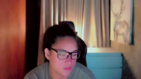 Snapshot of queenarthalia chatting on 03/31/26, 08:42 ARTHA online show from 03/31/26, 08:42