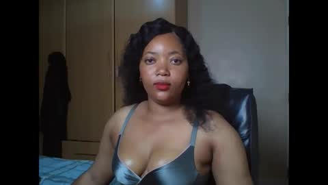 Queenbebony2 online show from 02/03/26, 02:53