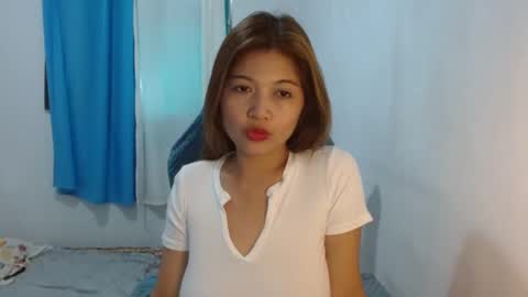 Snapshot of queenboba chatting on 01/30/25, 01:44 queen online show from 01/30/25, 01:44
