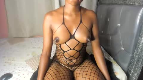 queenchloe1 online show from 07/03/26, 04:52