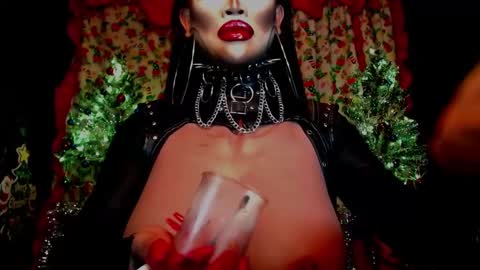 Wanda Luna online show from 12/18/24, 06:10