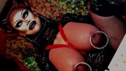 Wanda Luna online show from 12/30/24, 09:19