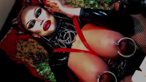 Wanda Luna online show from 01/02/25, 12:45