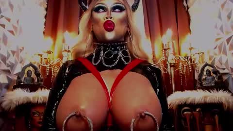 Wanda Luna online show from 01/21/25, 07:39
