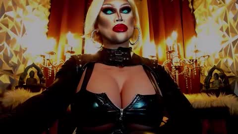 Wanda Luna online show from 02/10/25, 02:30