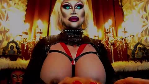 Wanda Luna online show from 02/17/25, 06:09