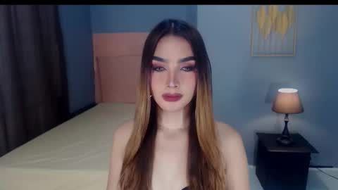 queenemeraldts online show from 09/16/25, 02:01