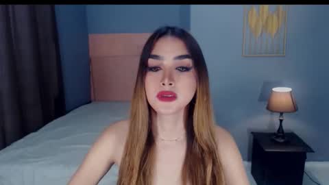 queenemeraldts online show from 09/18/25, 02:35