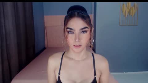 queenemeraldts online show from 10/09/25, 03:04