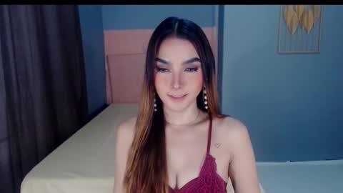 queenemeraldts online show from 10/15/25, 02:33