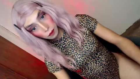 just call me QUEEN and ill be there online show from 01/12/26, 04:56
