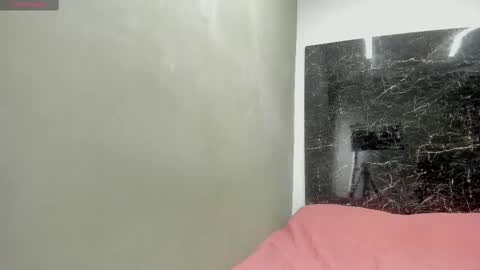queenie_quinn09 online show from 03/10/25, 12:37