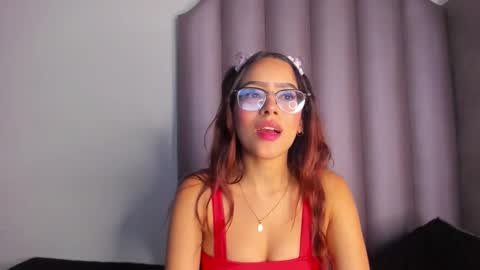 queenie_quinn09 online show from 09/12/25, 05:29