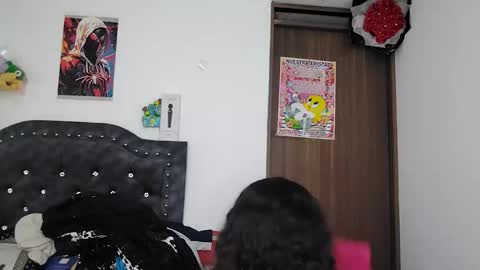 Snapshot of queenjenn__ chatting on 05/05/26, 03:58 QUEENJEENN online show from 05/05/26, 03:58