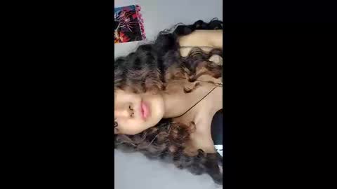 Snapshot of queenjenn__ chatting on 05/19/26, 09:10 QUEENJEENN online show from 05/19/26, 09:10