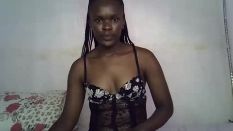 Snapshot of queenkeysha chatting on 01/10/26, 12:29 KEYSHA online show from 01/10/26, 12:29