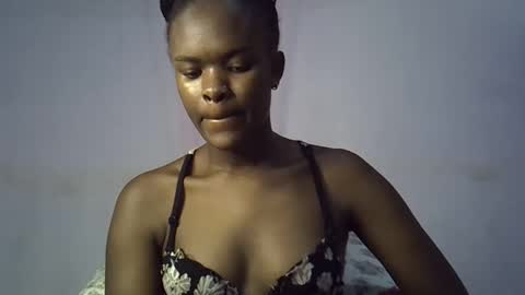 Snapshot of queenkeysha chatting on 02/22/26, 03:07 KEYSHA online show from 02/22/26, 03:07