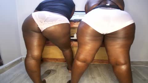 Snapshot of queenkiah chatting on 11/05/25, 07:58 Nina online show from 11/05/25, 07:58