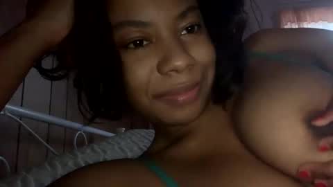 Snapshot of queenkourt chatting on 12/15/24, 01:32 Kourtney online show from 12/15/24, 01:32