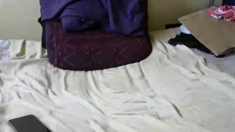 Snapshot of queenlacey_1 chatting on 02/05/25, 09:36 queenlacey_1 online show from 02/05/25, 09:36