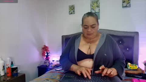 VickyBoobss online show from 05/10/26, 01:05