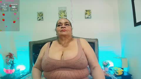 VickyBoobss online show from 05/20/26, 08:04