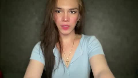 Snapshot of queenn_xxx chatting on 10/13/25, 03:17 QUEEN online show from 10/13/25, 03:17