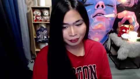 Snapshot of queenofcum169xx chatting on 11/23/25, 04:18 Mikka online show from 11/23/25, 04:18