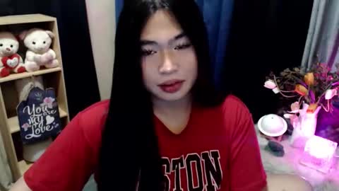Snapshot of queenofcum169xx chatting on 11/30/25, 04:33 Mikka online show from 11/30/25, 04:33