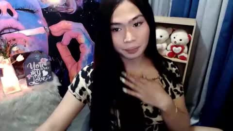 Snapshot of queenofcum169xx chatting on 03/23/26, 04:33 Mikka online show from 03/23/26, 04:33