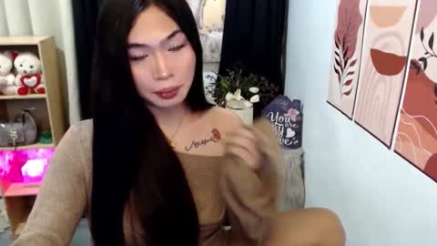 Snapshot of queenofcum169xx chatting on 03/30/26, 05:47 Mikka online show from 03/30/26, 05:47