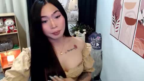 Snapshot of queenofcum169xx chatting on 04/01/26, 03:31 Mikka online show from 04/01/26, 03:31