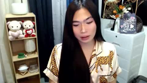 Snapshot of queenofcum169xx chatting on 04/19/26, 06:32 Mikka online show from 04/19/26, 06:32